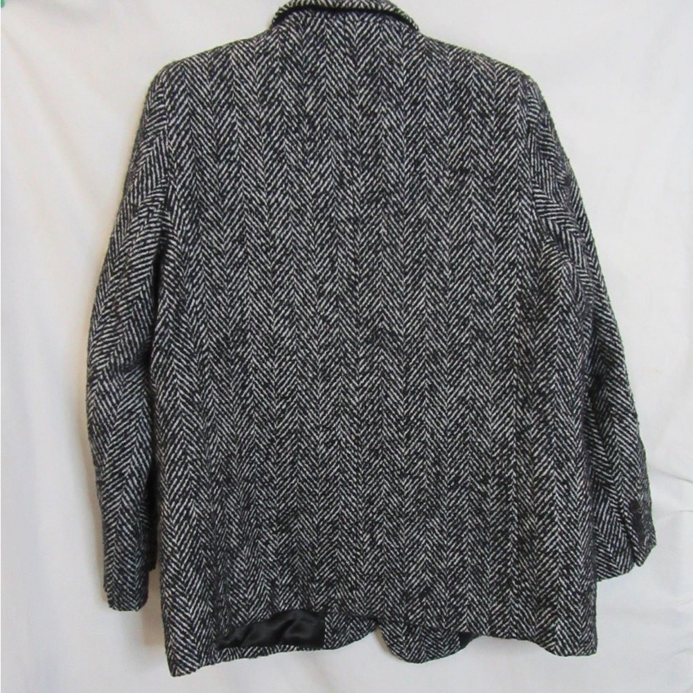 NWT Abercrombie & Fitch Blazer! Offers for likers :) - Picture 3 of 3